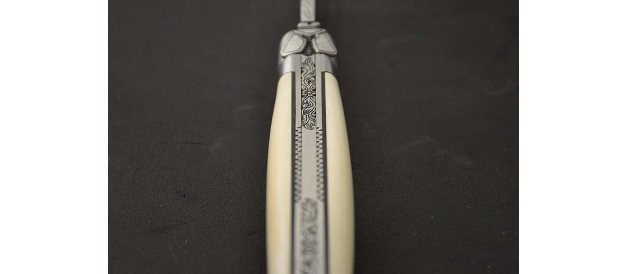 Laguiole 12cm Damascus blade, Mammoth Ivory by Jérôme Latreille