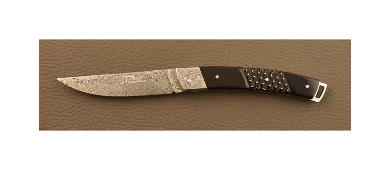 Folding knife Le Thiers® Nature "Guilloché" Damascus "Needles" Buffalo black horn tip